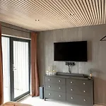 Modern In דירה